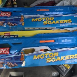 Zuru X-Shot Motor Soakers Water Blaster - Blue and Orange